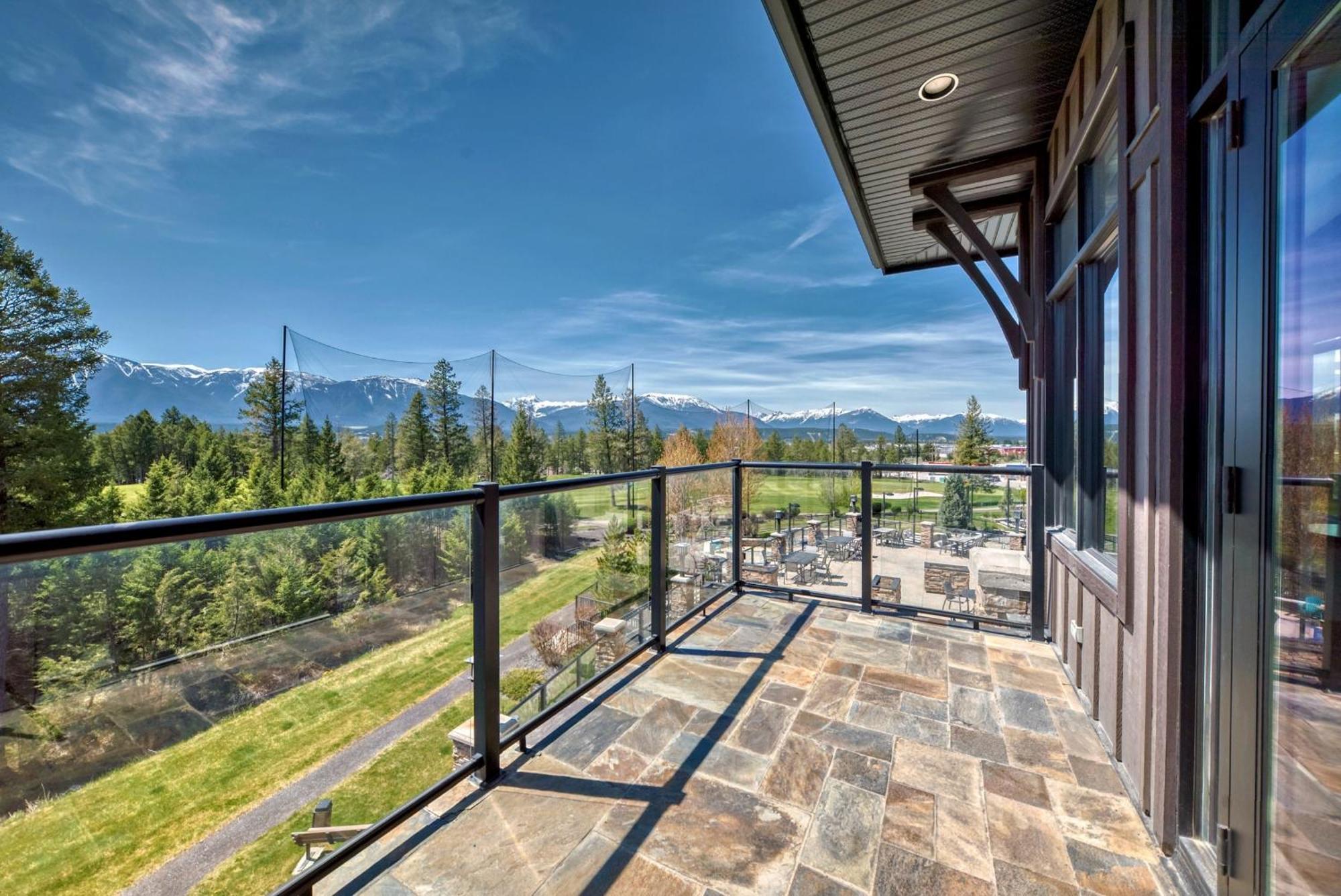 Copper Point Resort Invermere Bagian luar foto