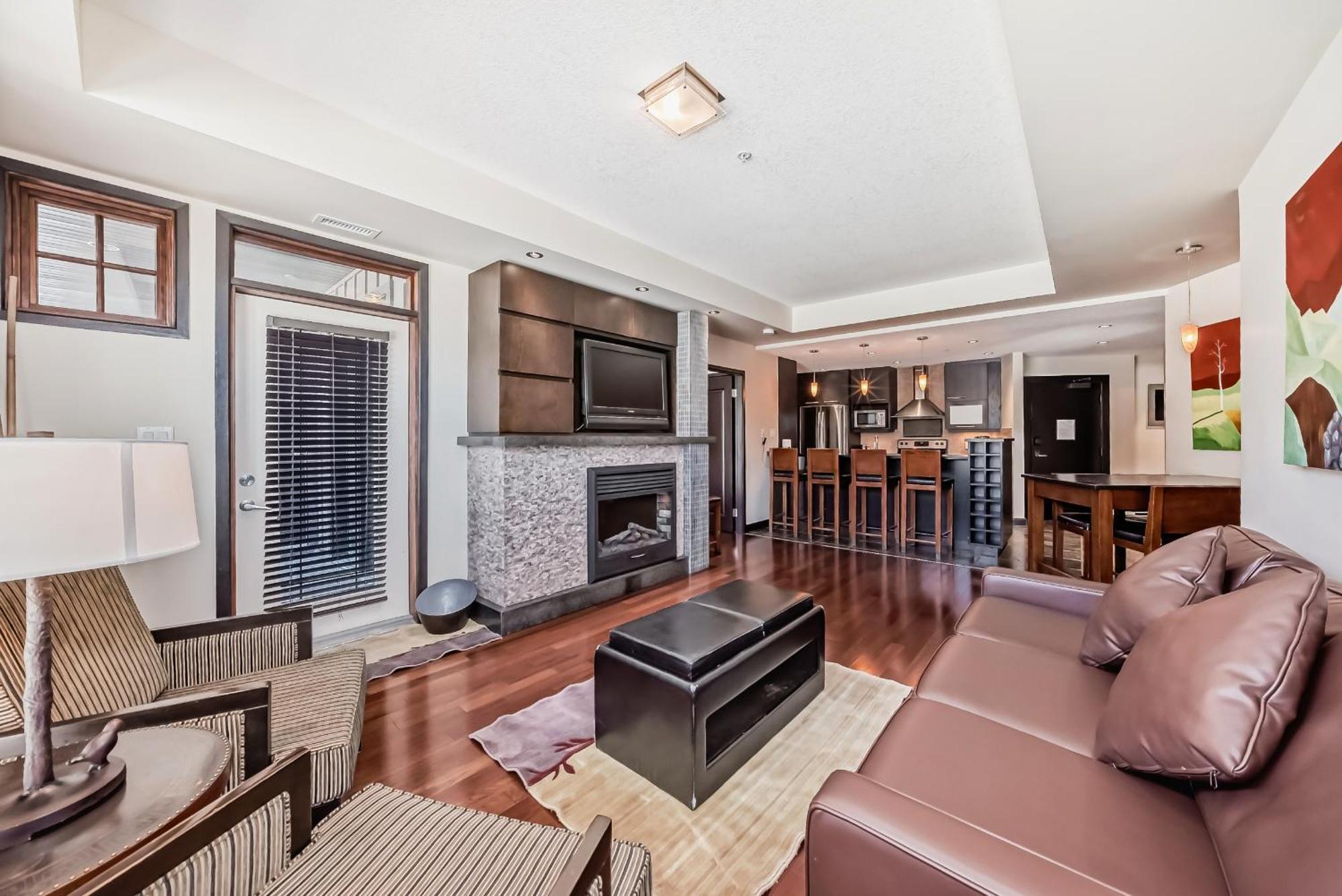Copper Point Resort Invermere Bagian luar foto