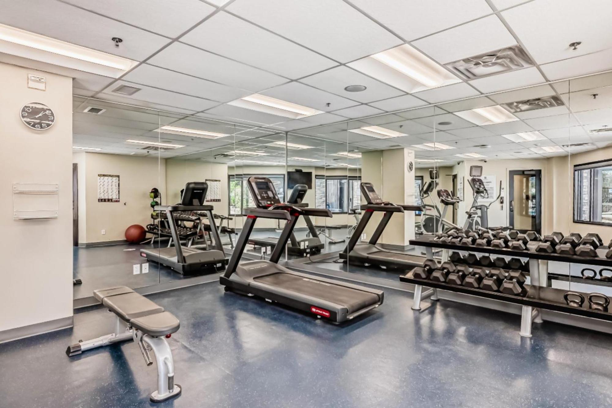 Copper Point Resort Invermere Bagian luar foto