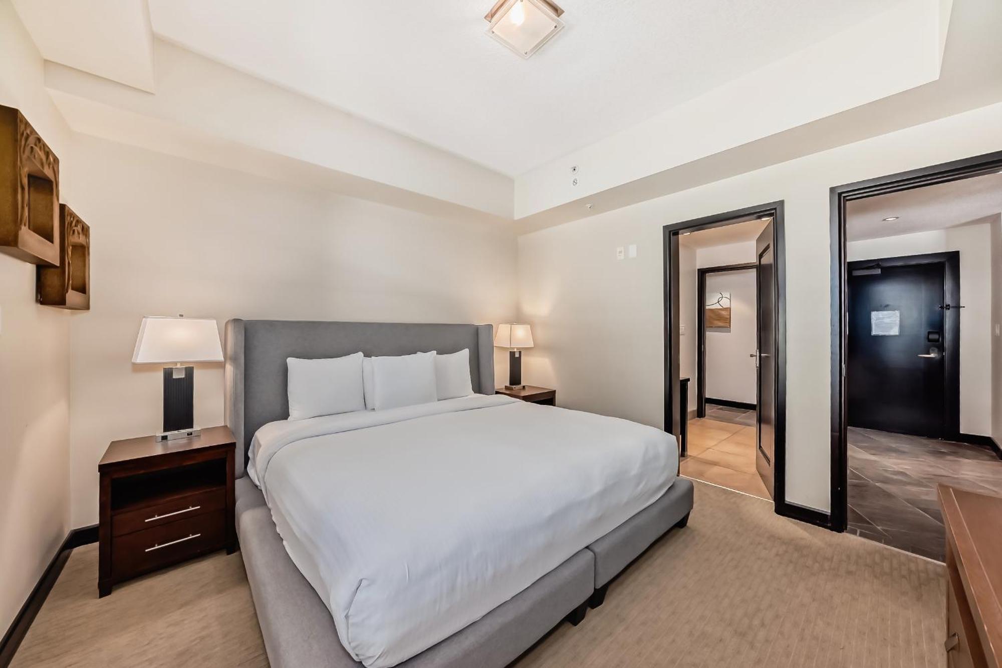 Copper Point Resort Invermere Bagian luar foto
