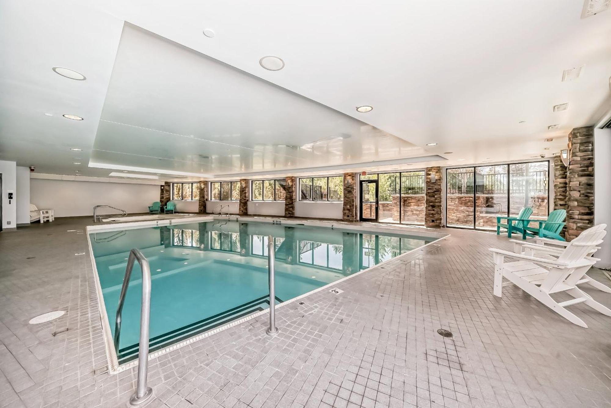 Copper Point Resort Invermere Bagian luar foto