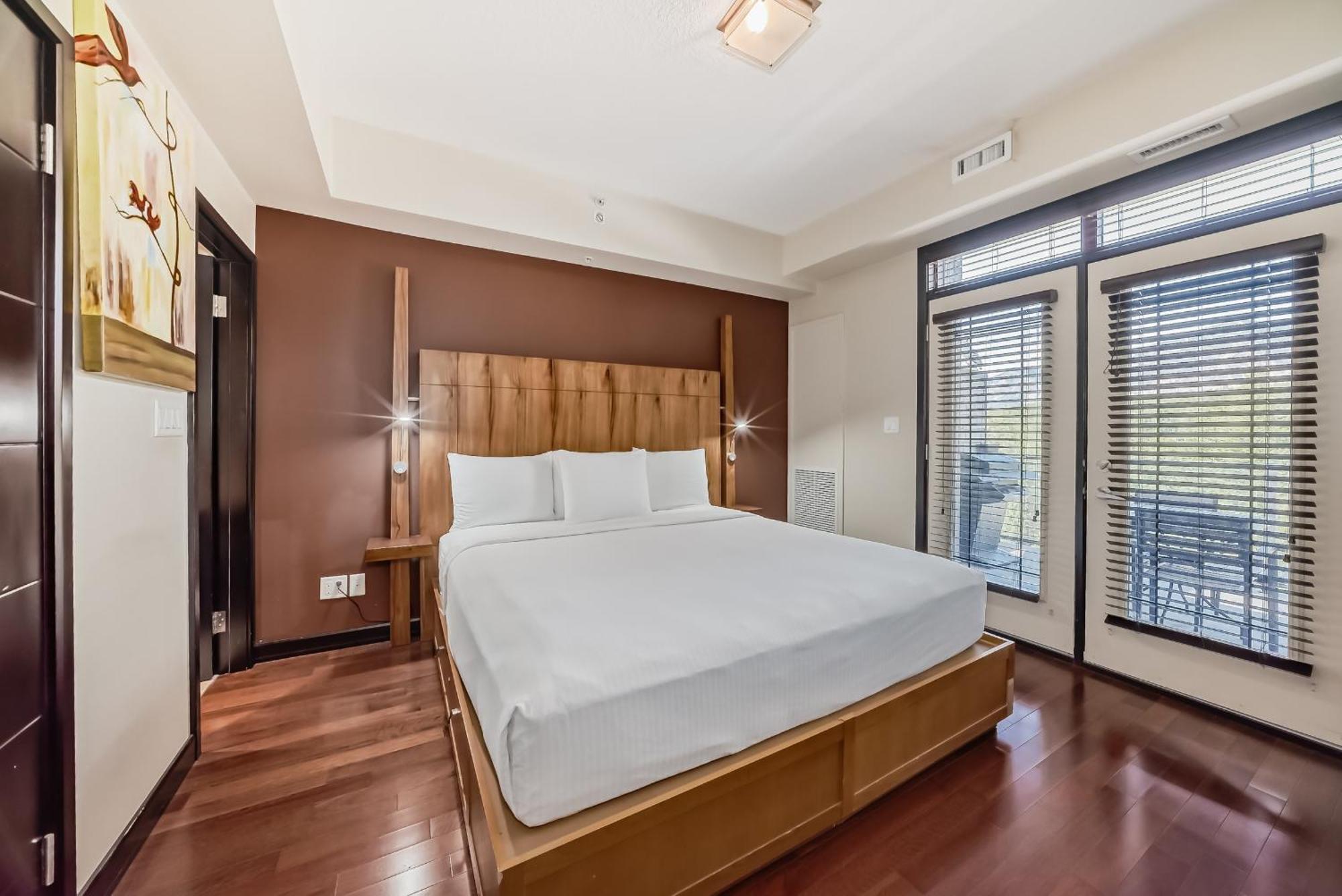 Copper Point Resort Invermere Bagian luar foto